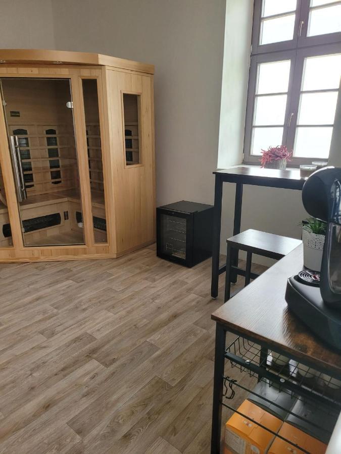 Chateau Moravany - Apartmany, Teepee A Wellness Ronow an der Doubrava المظهر الخارجي الصورة