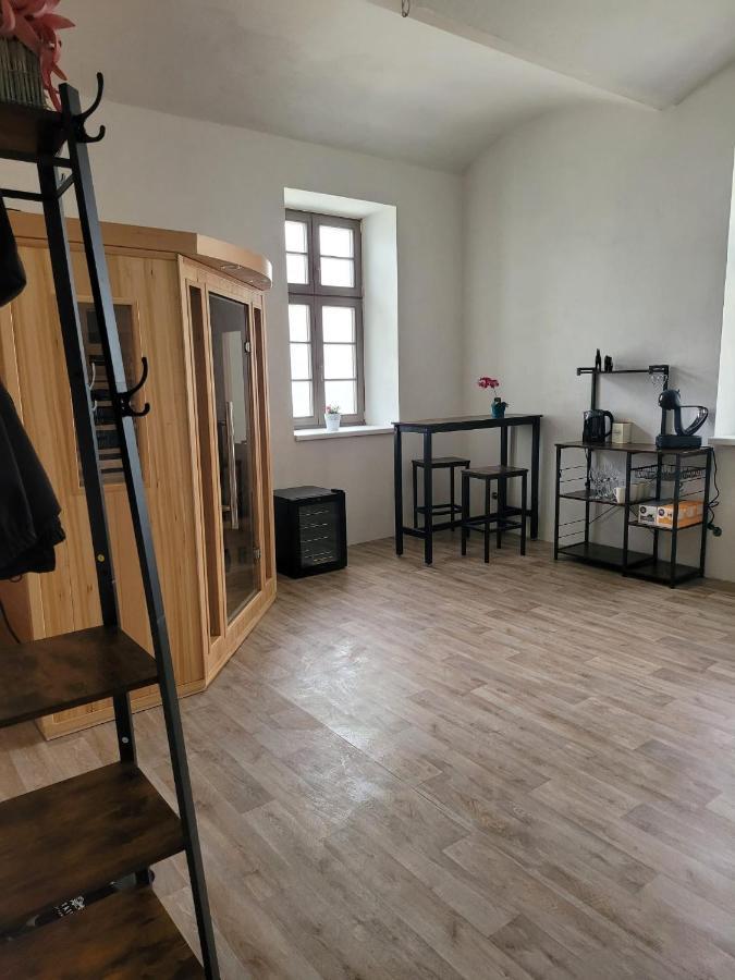 Chateau Moravany - Apartmany, Teepee A Wellness Ronow an der Doubrava المظهر الخارجي الصورة